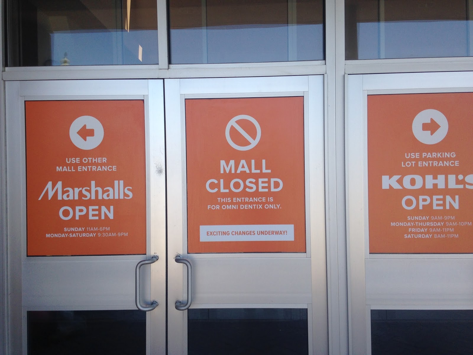 The Rise and Fall of the Meadow Glen Mall MEDFORD INFORMATION COMMUNITY MEDIA