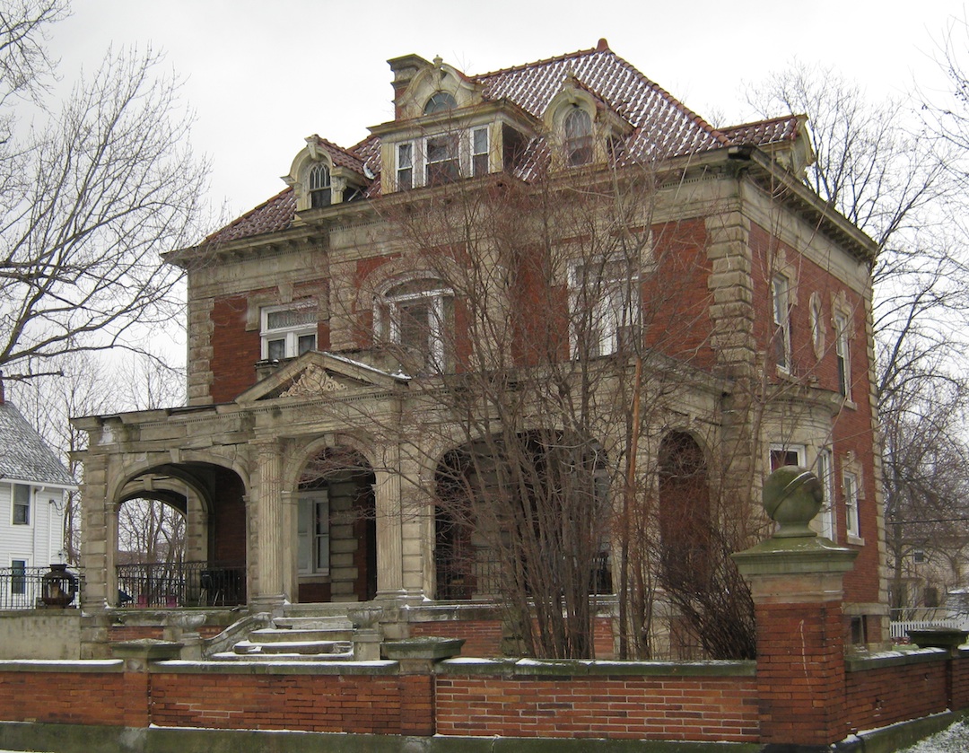 Brady's Bunch of Lorain County Nostalgia Own one of the houses on the
