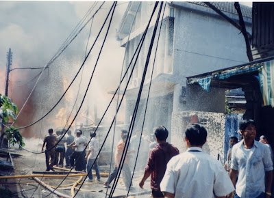 flames rising high in Hua Hin fire