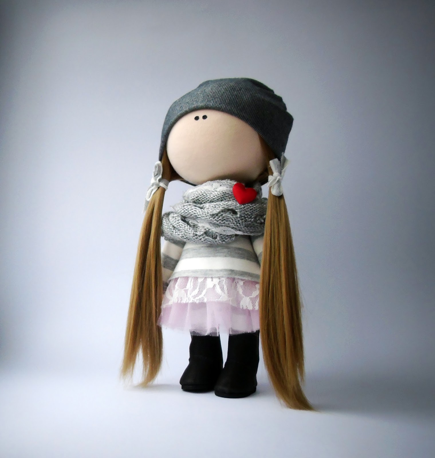 кукла с большой головой