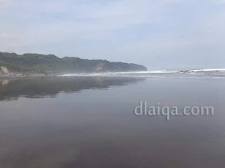 suasana pantai