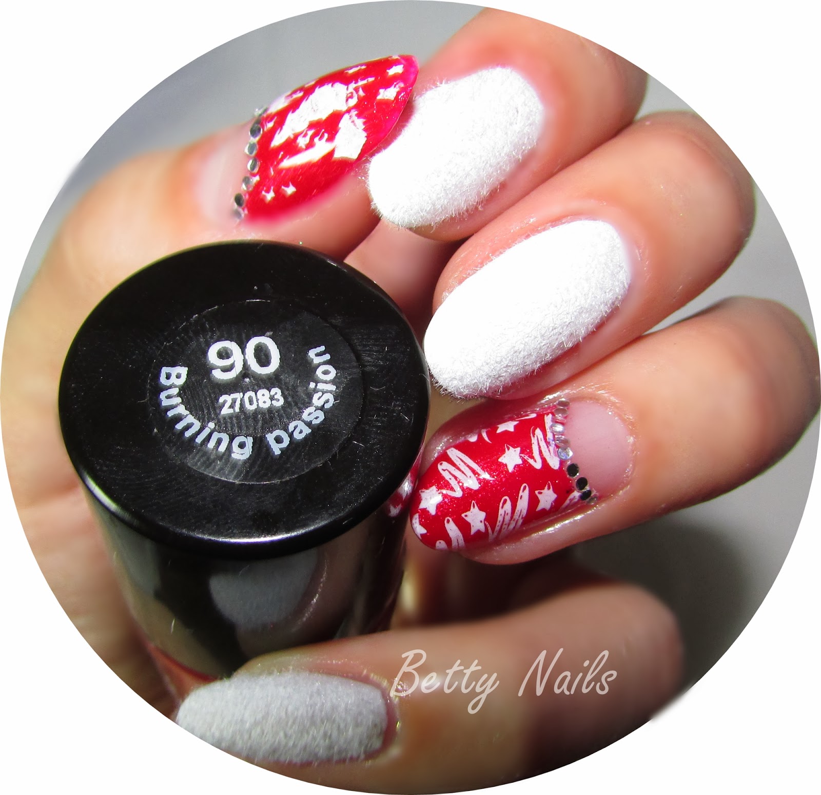 Betty Nails White Christmas Nailart 3 Purple Professional Burning