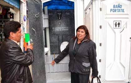 Baños químicos fueron adquiridos para el Carnaval de Oruro 2015