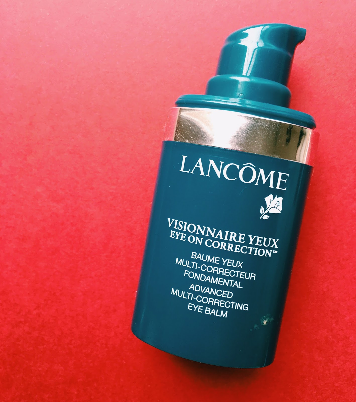 Visionnaire Yeux Eye On Correction, la solución para el contorno de