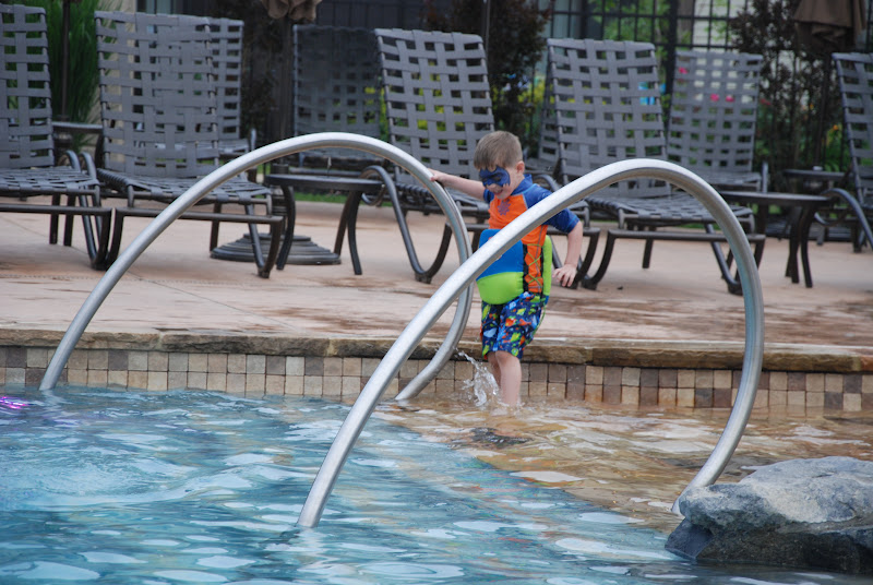Busy Lee Family: After Dutch Wonderland...