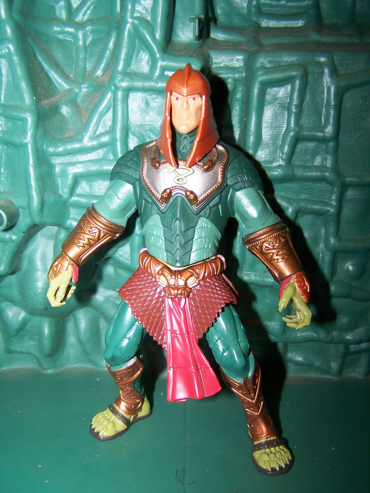 Azereal's Microblog Modern King Hiss