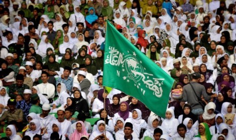 Jadilah Warga NU yang Kaffah, Bukan NU Rasa Wahabi, NU Rasa HTI, NU Rasa PKS....