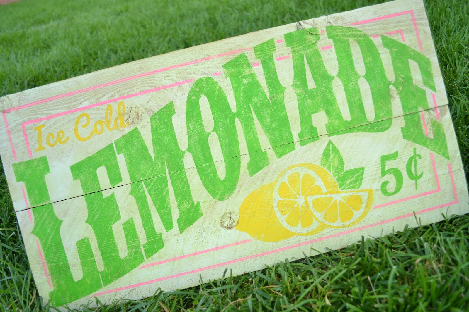 DIY Old Fashioned Lemonade Sign Burton Avenue DIY Old Fashioned Lemonade Sign Burton Avenue