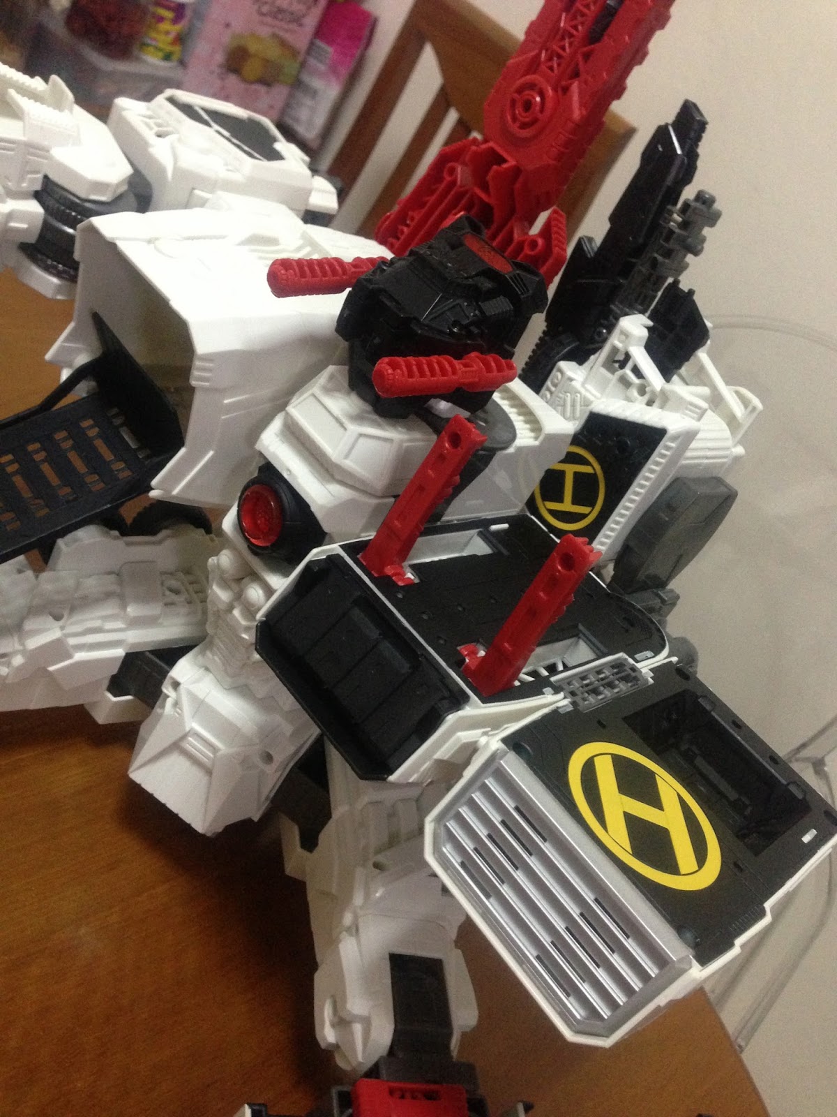 The Cave Collection: Fall Of Cybertron (FOC) Metroplex.