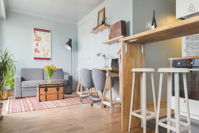 Kitnet ou quitinete cinza com solução para sobrar espaço. Blog Achados de Decoração Kitnet ou quitinete cinza com solução para sobrar espaço. Blog Achados de Decoração