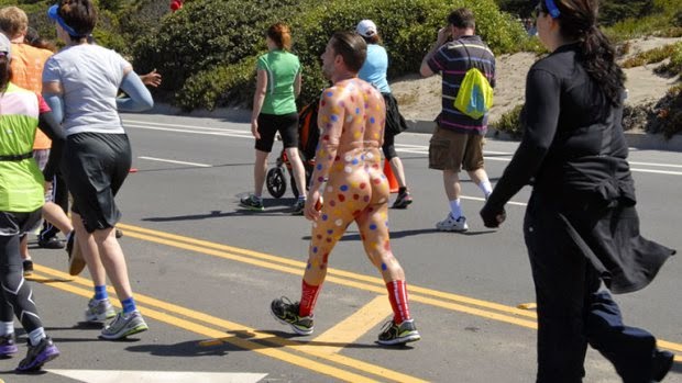 See The 2014 Bay-to-Breakers 12k 'People-Circus' Event in Photos!...