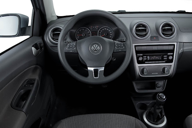 VW Gol G6 2014 - interior - painel