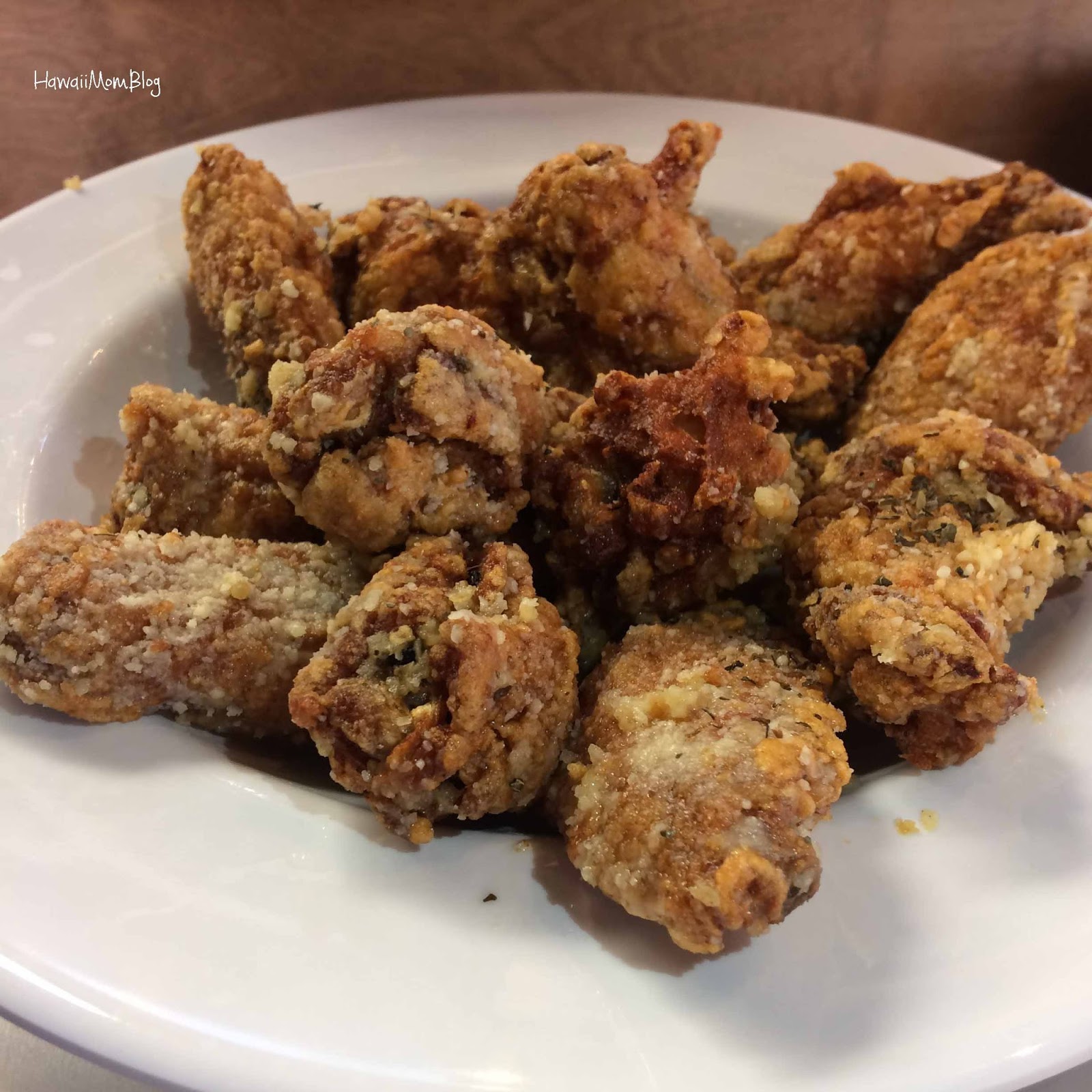 Hawaii Mom Blog Yellow Cab Pizza Co. Hawaii