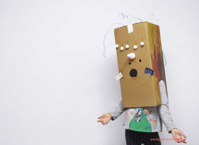 DIY disfraz con una caja