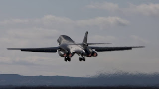 bomber B-1B