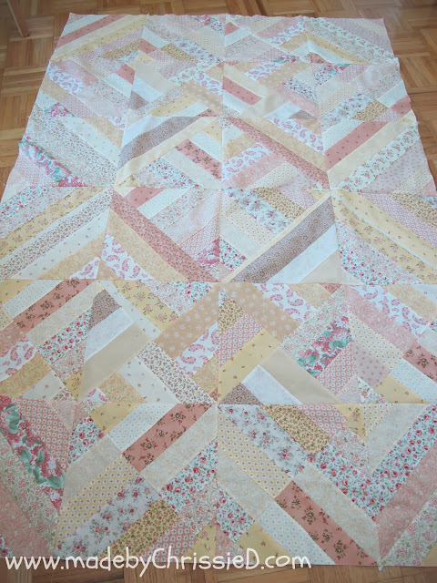Autumn's Golden Gown - A Jelly Roll Quilt Tute by www.madebyChrissieD.com Autumn's Golden Gown - A Jelly Roll Quilt Tute by www.madebyChrissieD.com