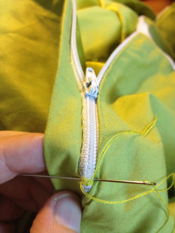 The Sewing Lab: Tutorial: Fixing a Zipper