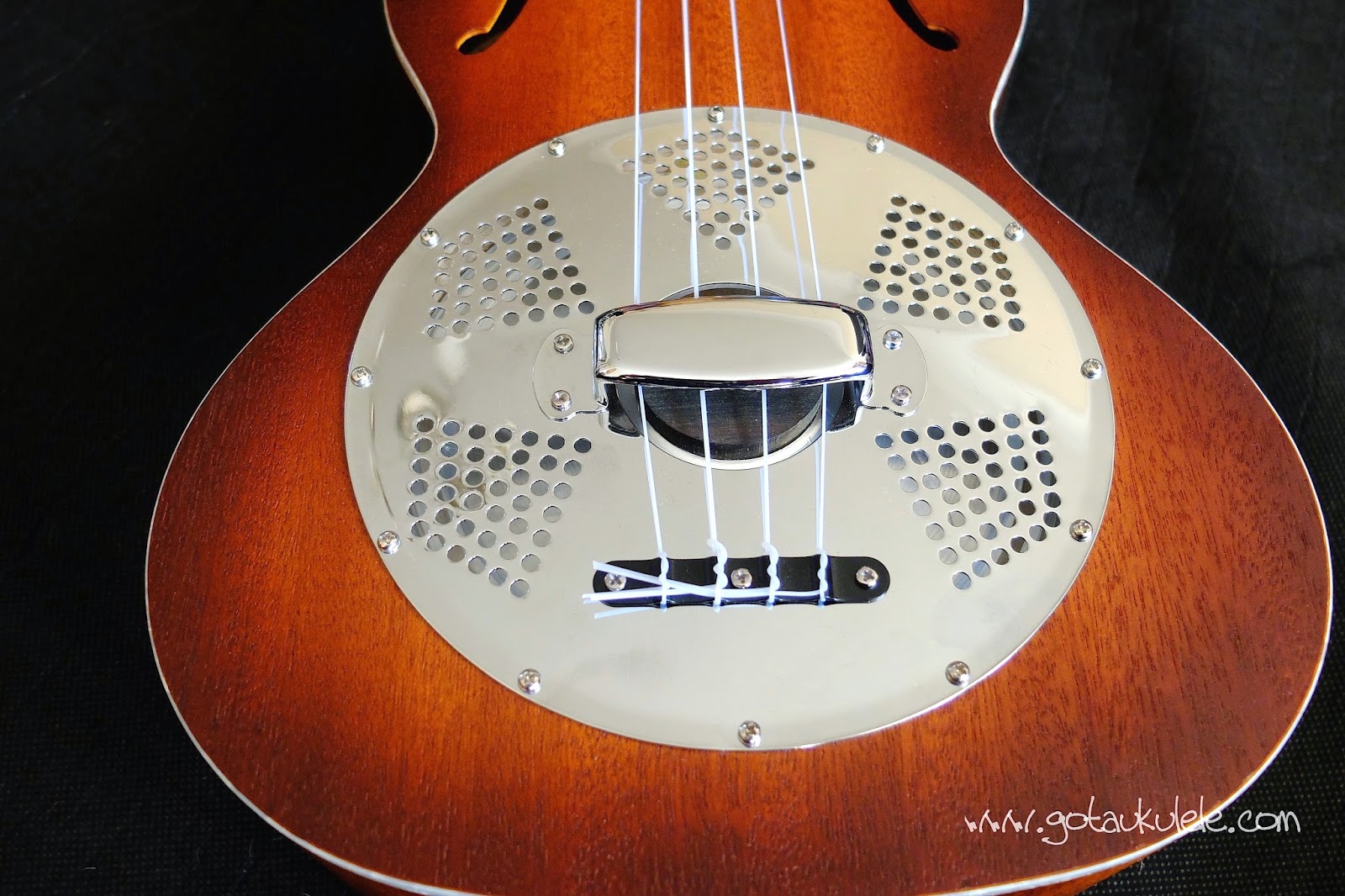 Kala KA-RES- CHR Tenor Resonator ukulele cone