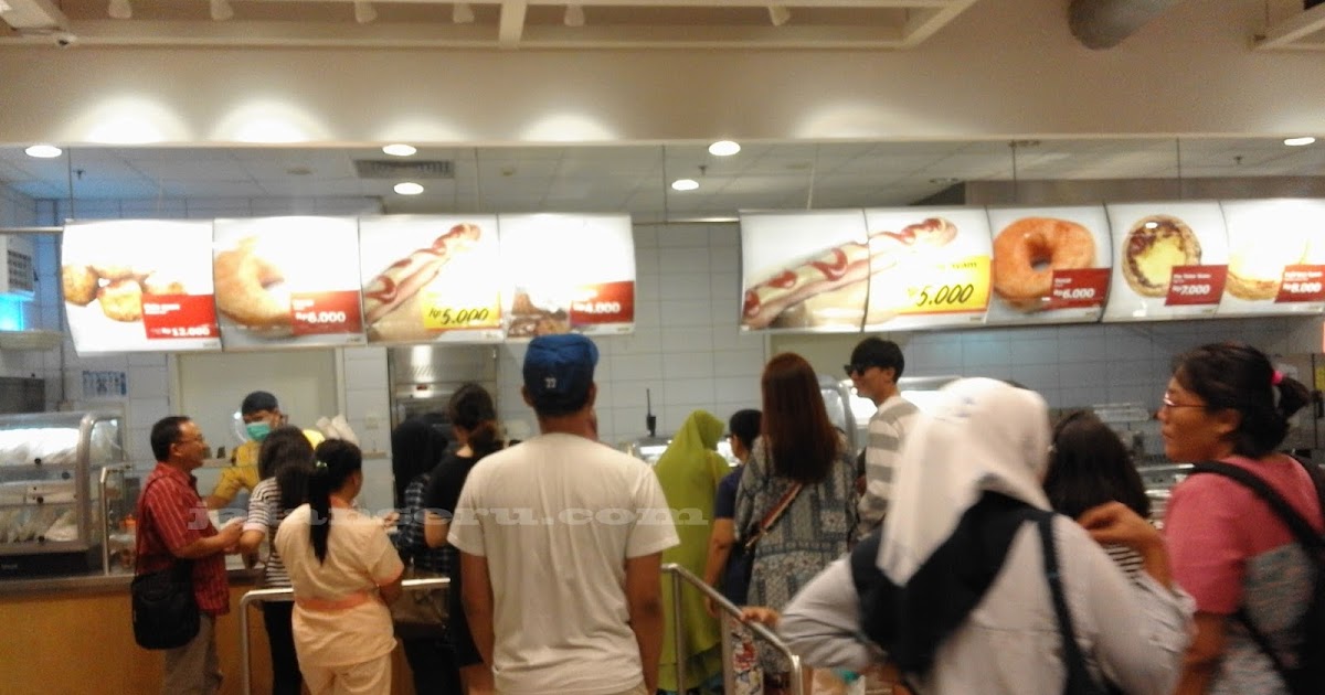 Makan Es Krim Di Ikea Alam Sutra Jalan Seru