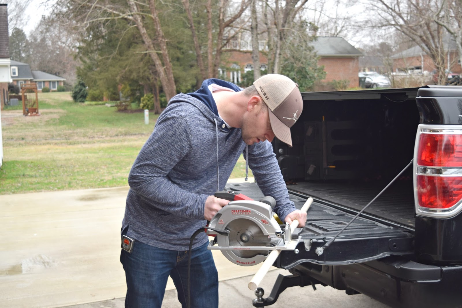 Delightfully Chic DIY Ladder for Under 20