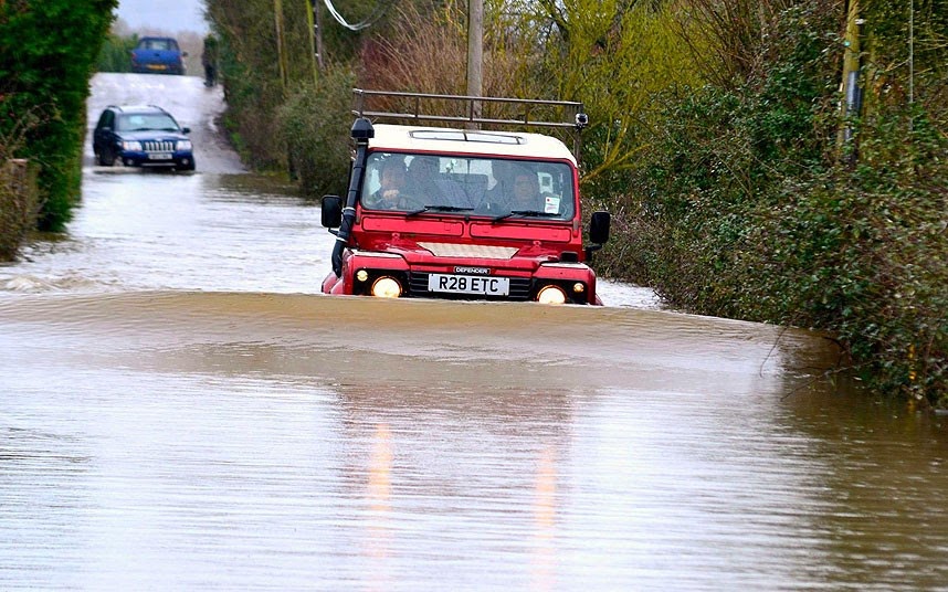 Vizhatlan Radio Somerset flooding in pictures Moorland is evacuated