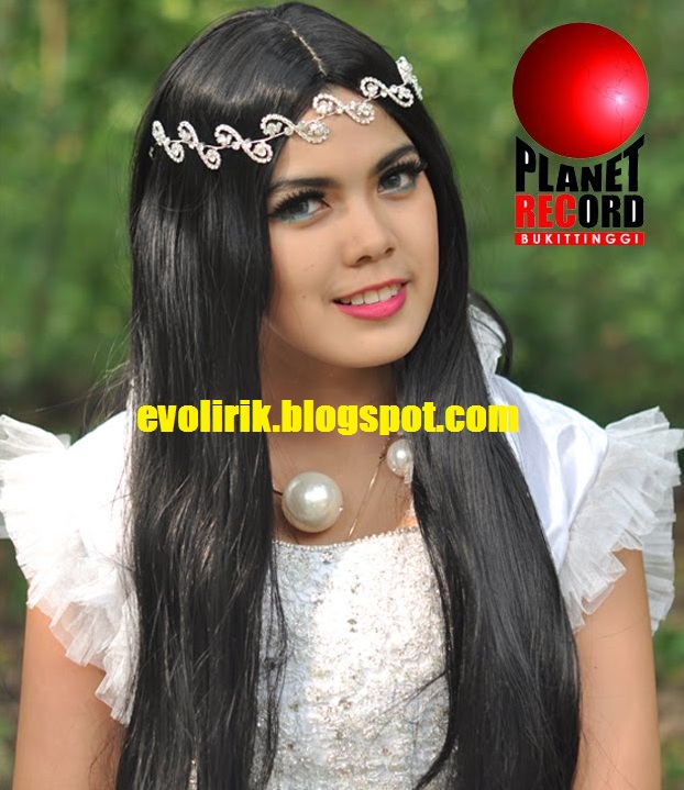 Lirik Lagu Minang Ratu Sikumbang Manjalang Denai Zenlirik