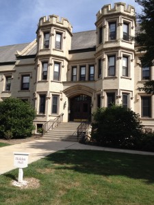 gedung-holden-hall gedung-holden-hall