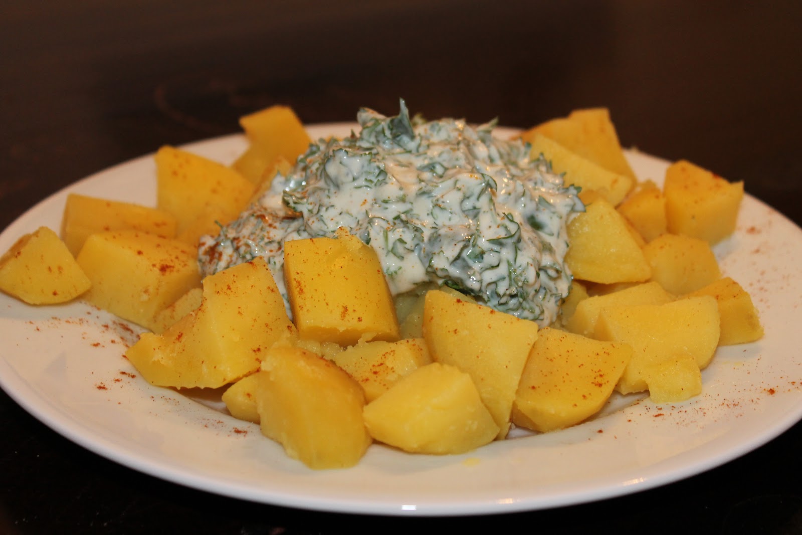 Frau Saltimbocca-Lüdenscheidt: Kartoffeln mit grüner Soße