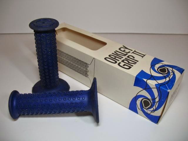 oakley handlebar grips