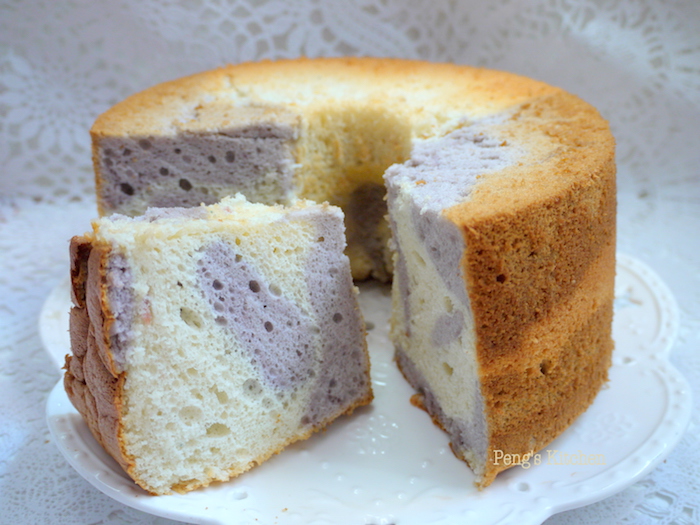 Peng's Kitchen Berry Marble Chiffon Cake