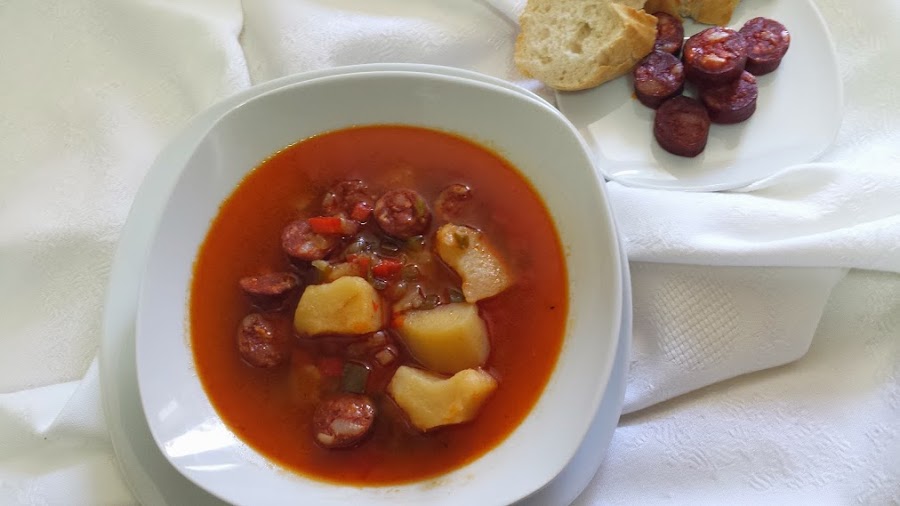 patatas a la riojana o guiso de patatas