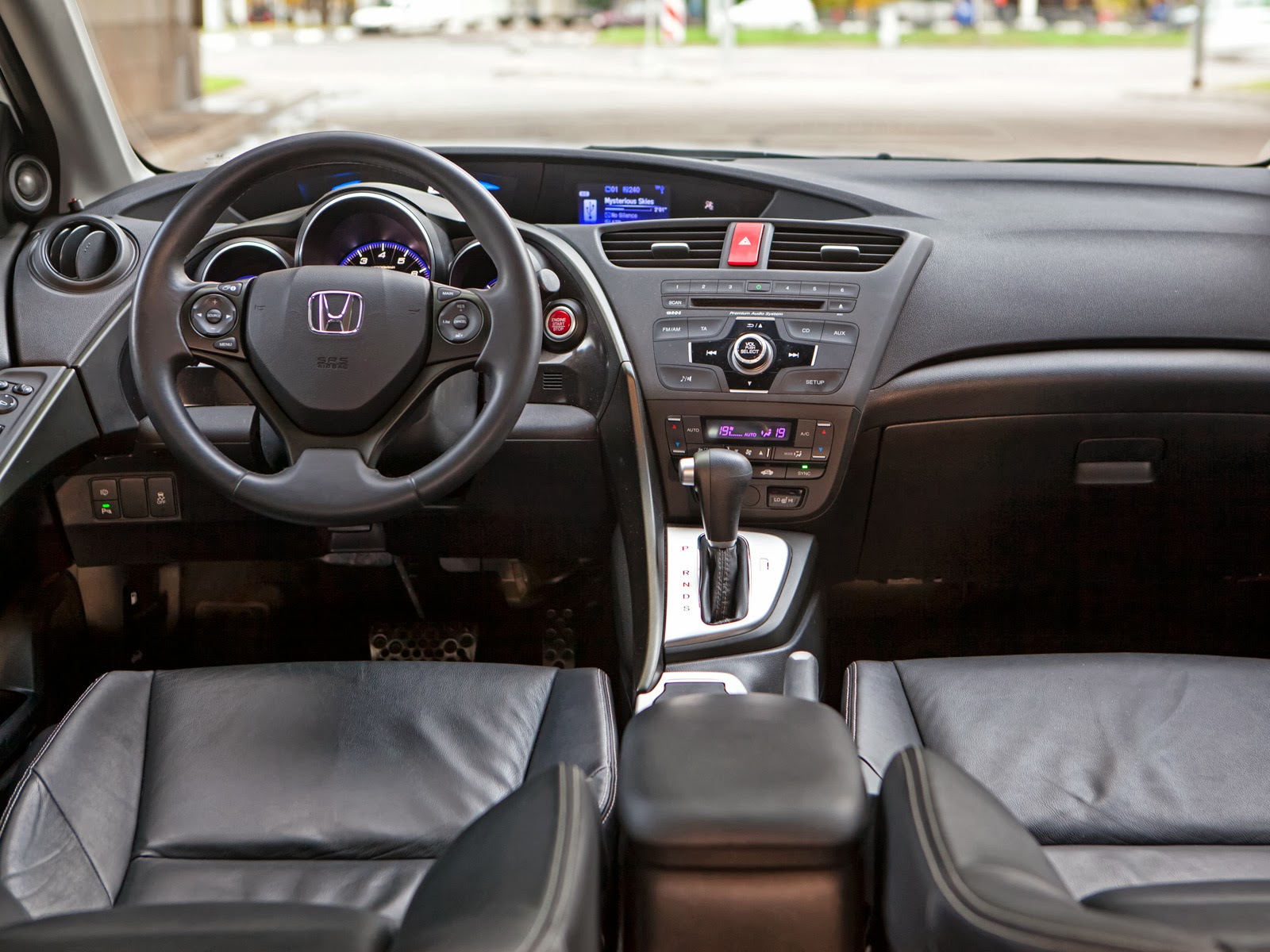 New Honda Civic Hatchback Mk9 2013: Original Radio