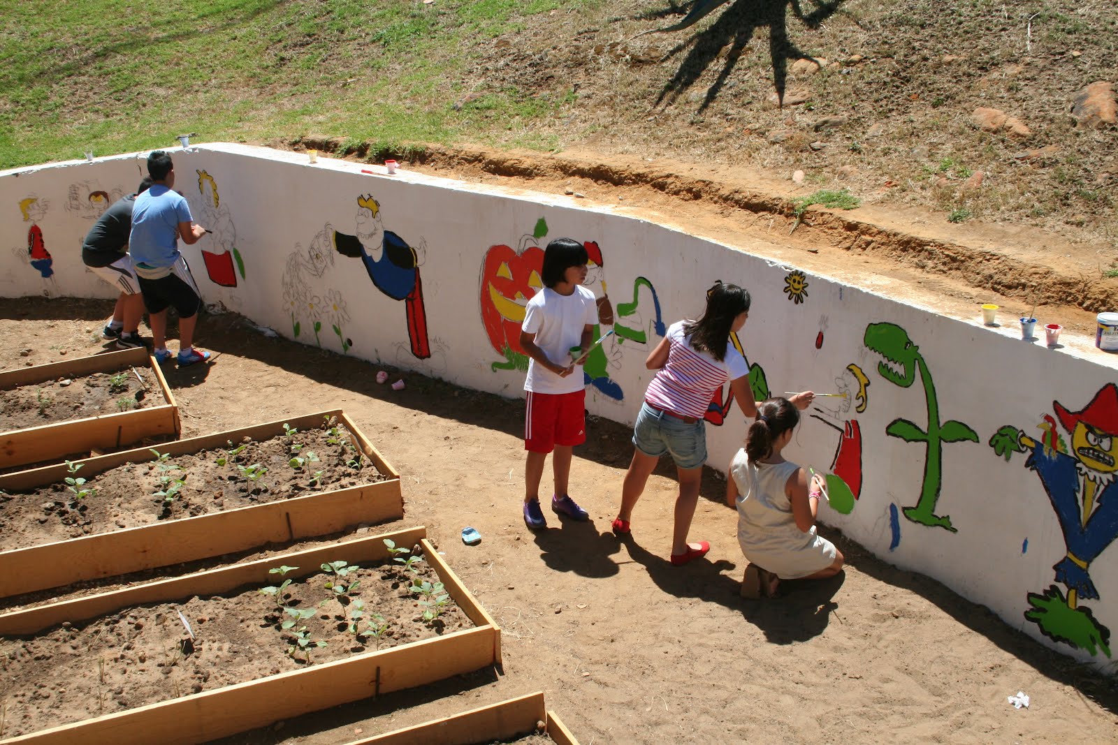 HUERTO ADALIDES: Decoramos nuetro huerto