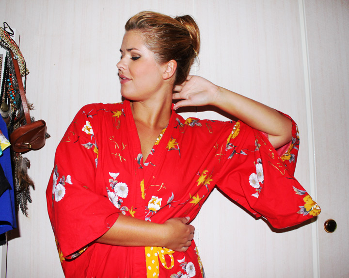 dress kimono dengan warna soft