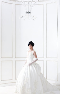Astrid Ellena Wedding Dress Modelling