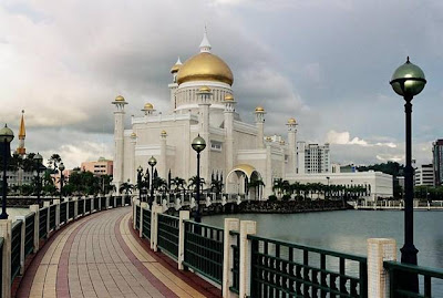Sultan Omar Ali Mosque