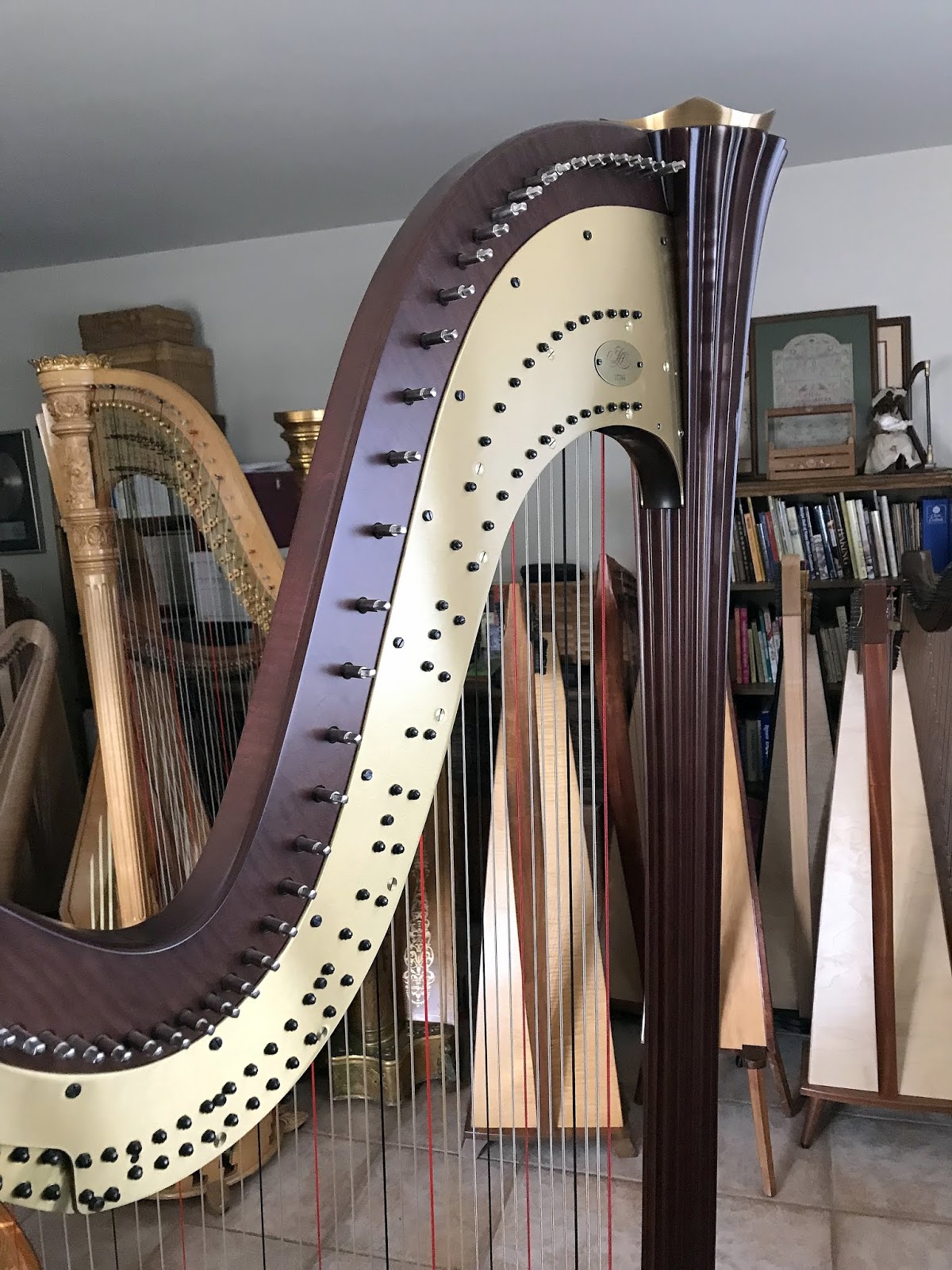 youtube how to tune a lyon and healy harp string youtube how to tune a lyon and healy harp string