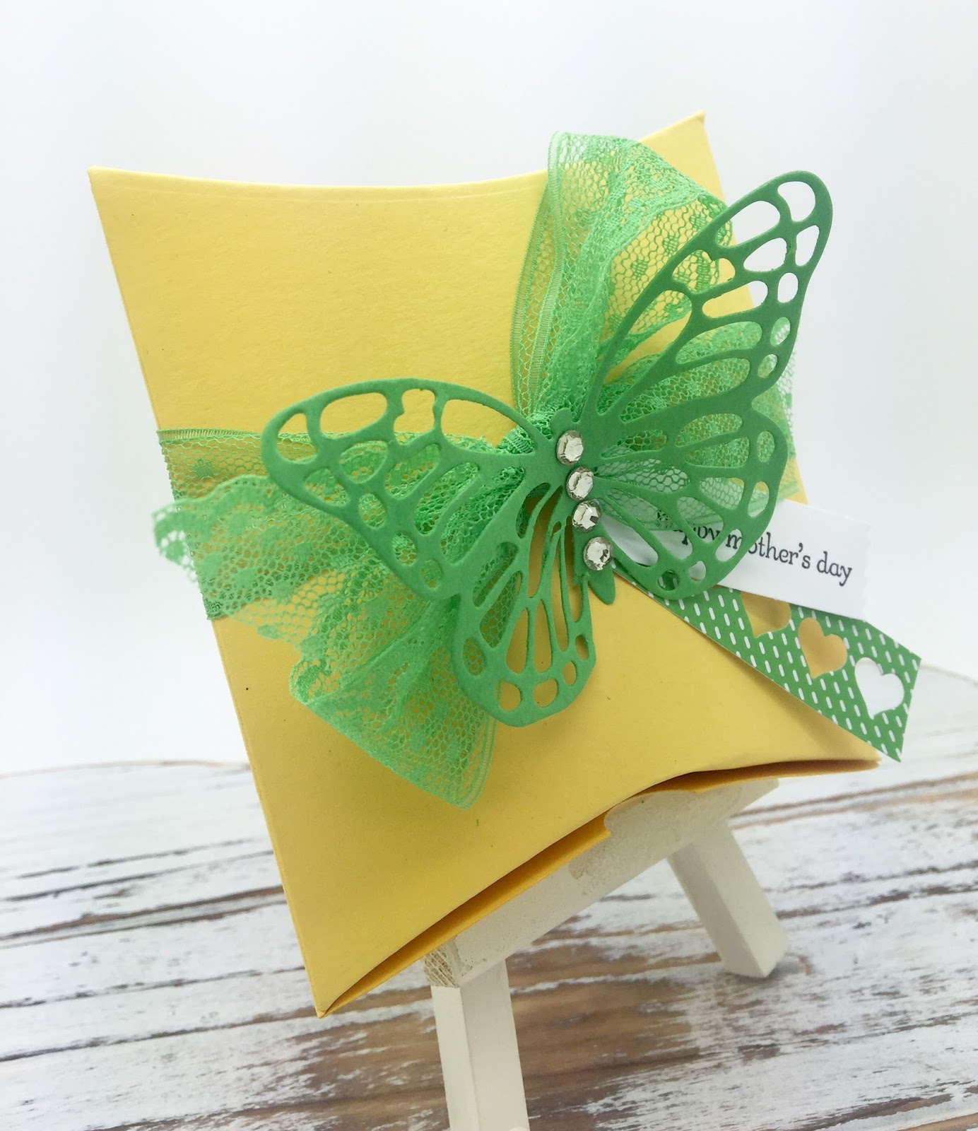 PinkBlingCrafter A Mother's Day Pillow Box