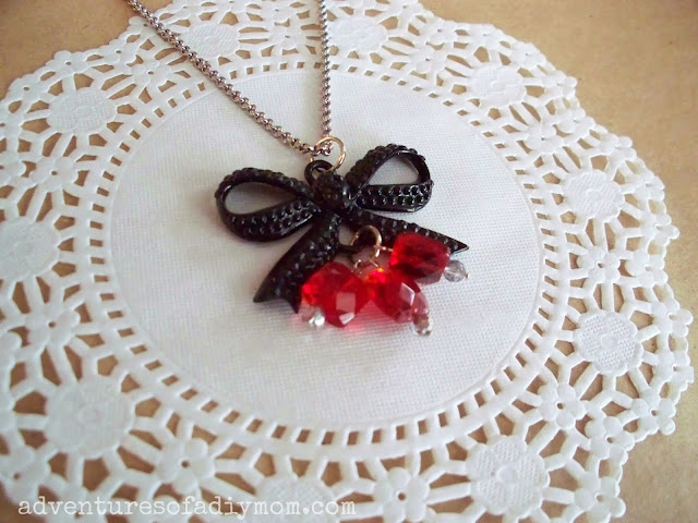easy bow pendant necklace