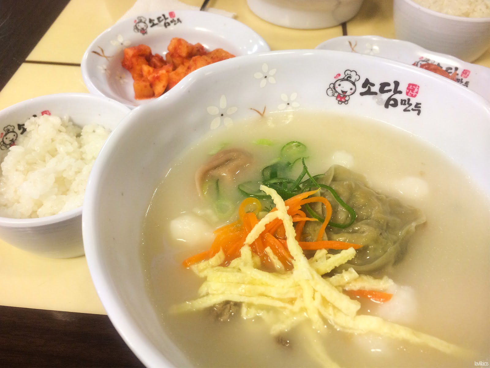 Seoul, Korea - Summer Study Abroad 2014 - Sodammandoo 소담만두 Mandoogook 만두국