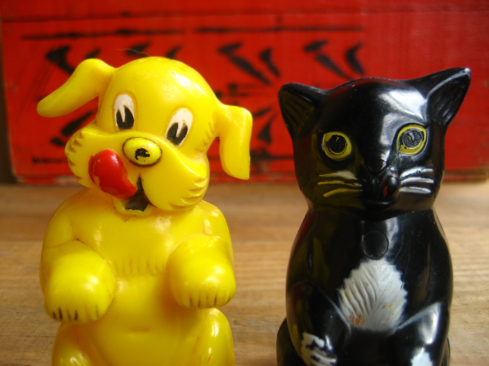 Kira's Crafty Life Blog Etsy Favorite Friday! Cat & Dog Salt and