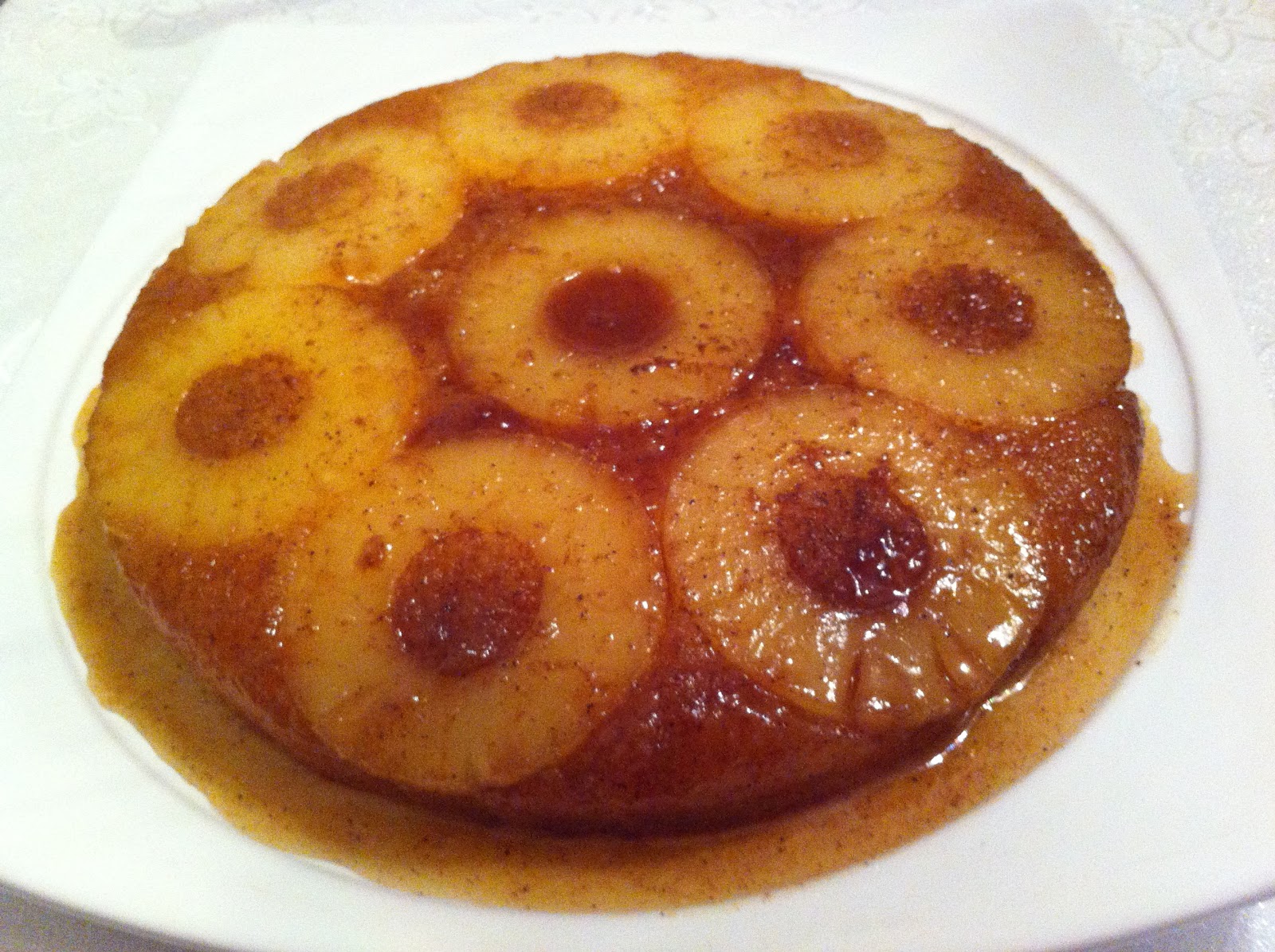 ikiyemekAşığı Ananaslı Tepetaklak Kek