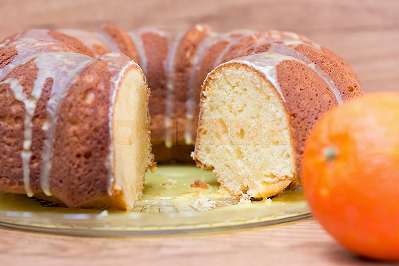 Bikísimas BUNDT CAKE DE NARANJA Y QUESO CREMA