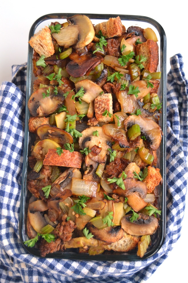 Apple, Celery and Mushroom Stuffing is a healthier family favorite that is loaded with sauteed mushrooms and onions, apples, celery and flavorful meatless crumbles for a vegetarian side dish! www.nutritionistreviews.com