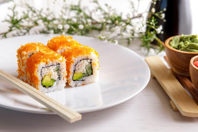 Sushi Deneyimim Gizem Dusunuyor