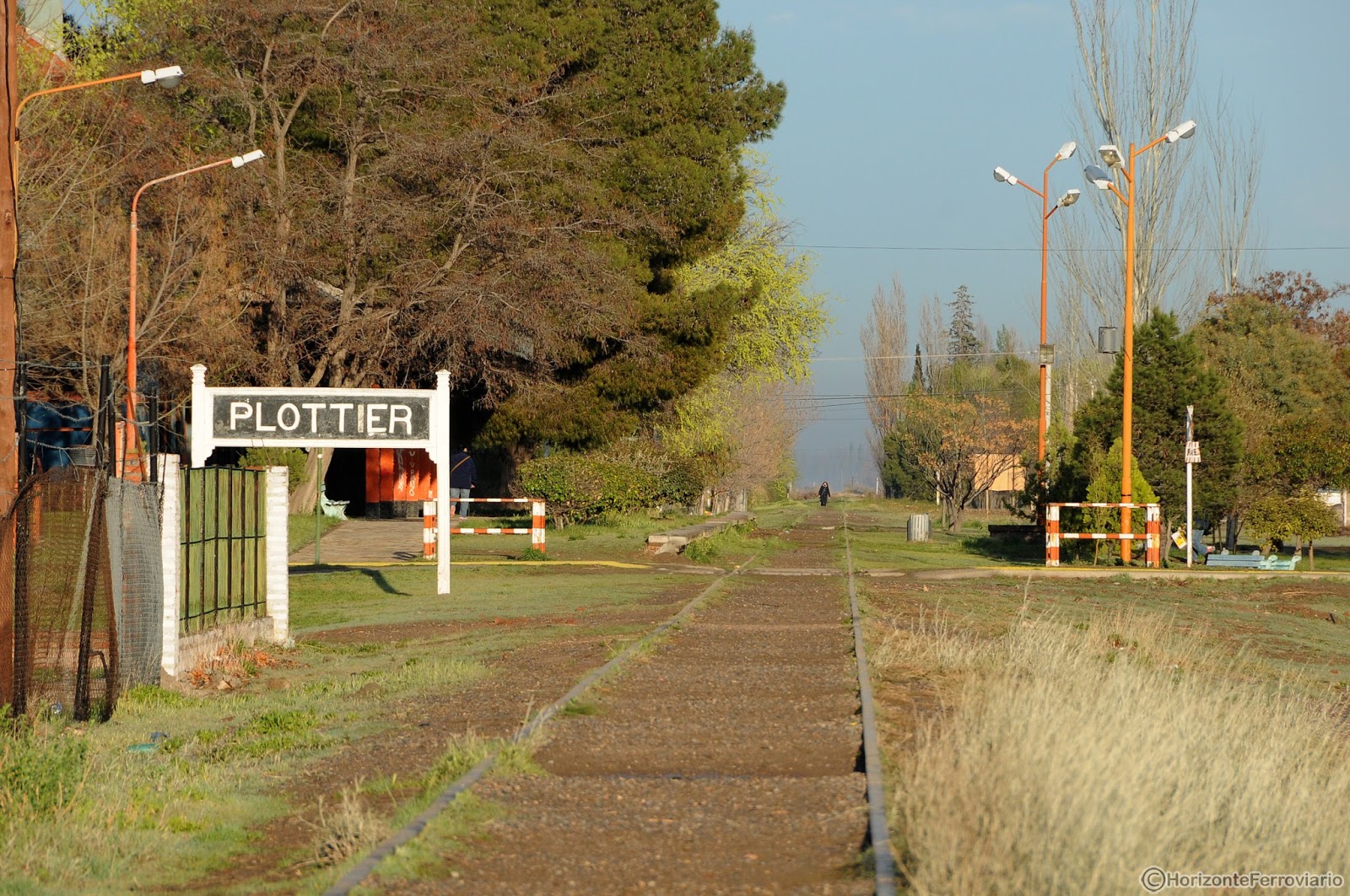 Horizonte Ferroviario: Estación Plottier (F.C.S.)
