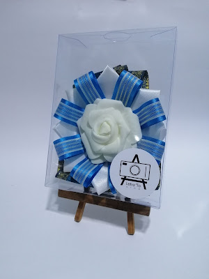 Our unique graduation lei We offer various kinds of customization to your rosette lei for various events even as a very unique graduation lei