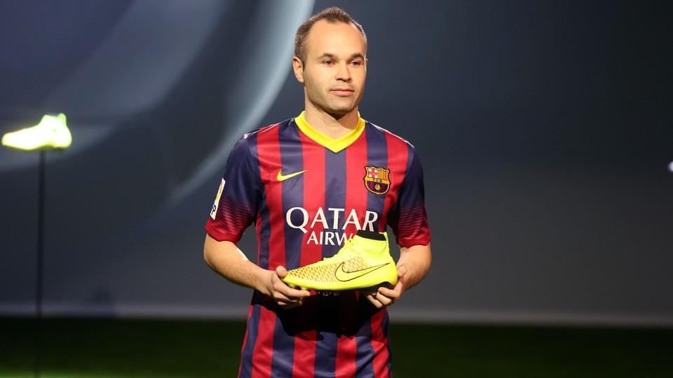 Andres Iniesta Joins Asics - Footy