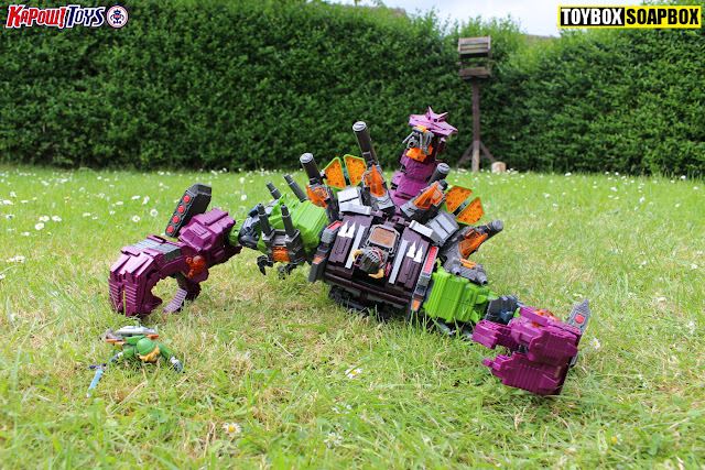 Maketoys Pandinus scorpion mode front