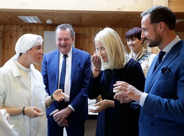 Crown Prince Haakon and Crown Princess Mette-Marit visited a soap factory in Frosta and Tautra monastery in Tautra island